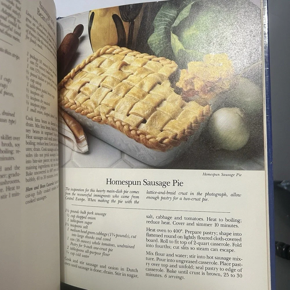 Betty Crocker's American Country Cooking 1987 - Hardcover - VERY GOOD